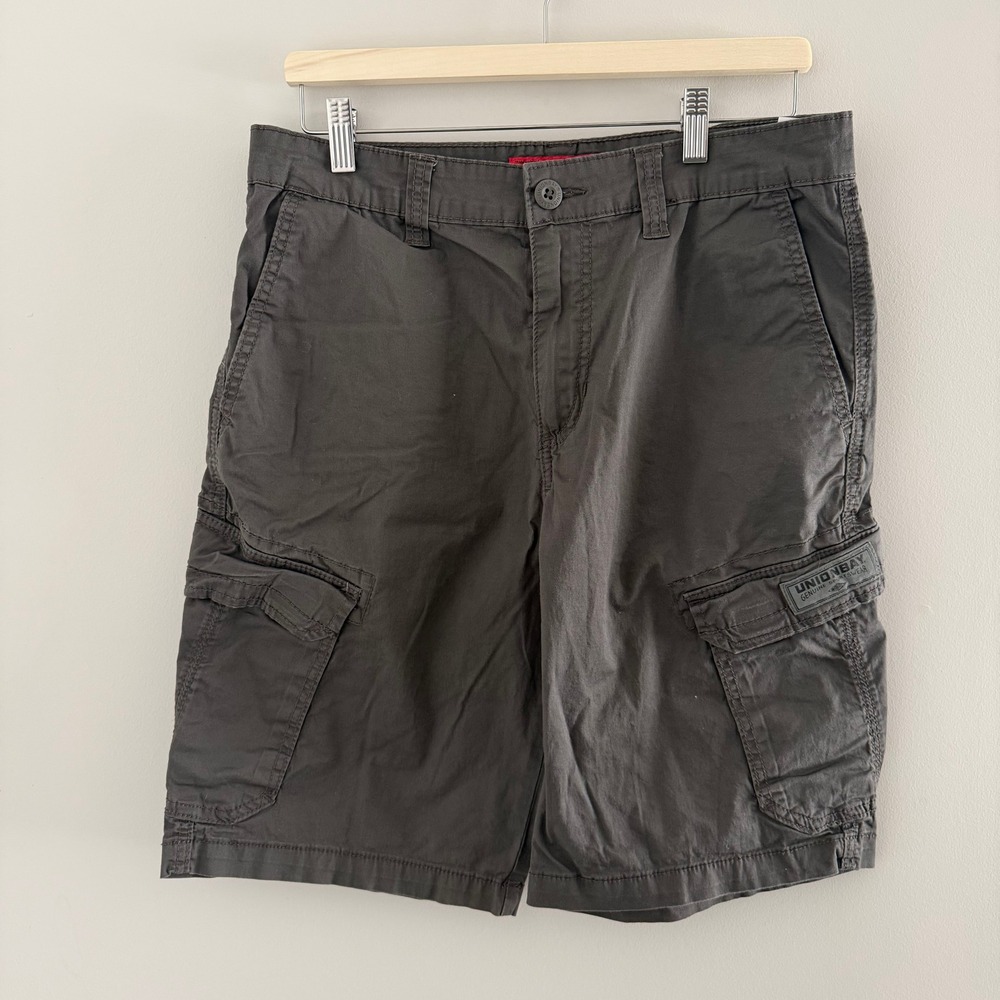 Unionbay Cargo Shorts Gray 32 Cotton Stretch Casual Outdoor Pockets Utility